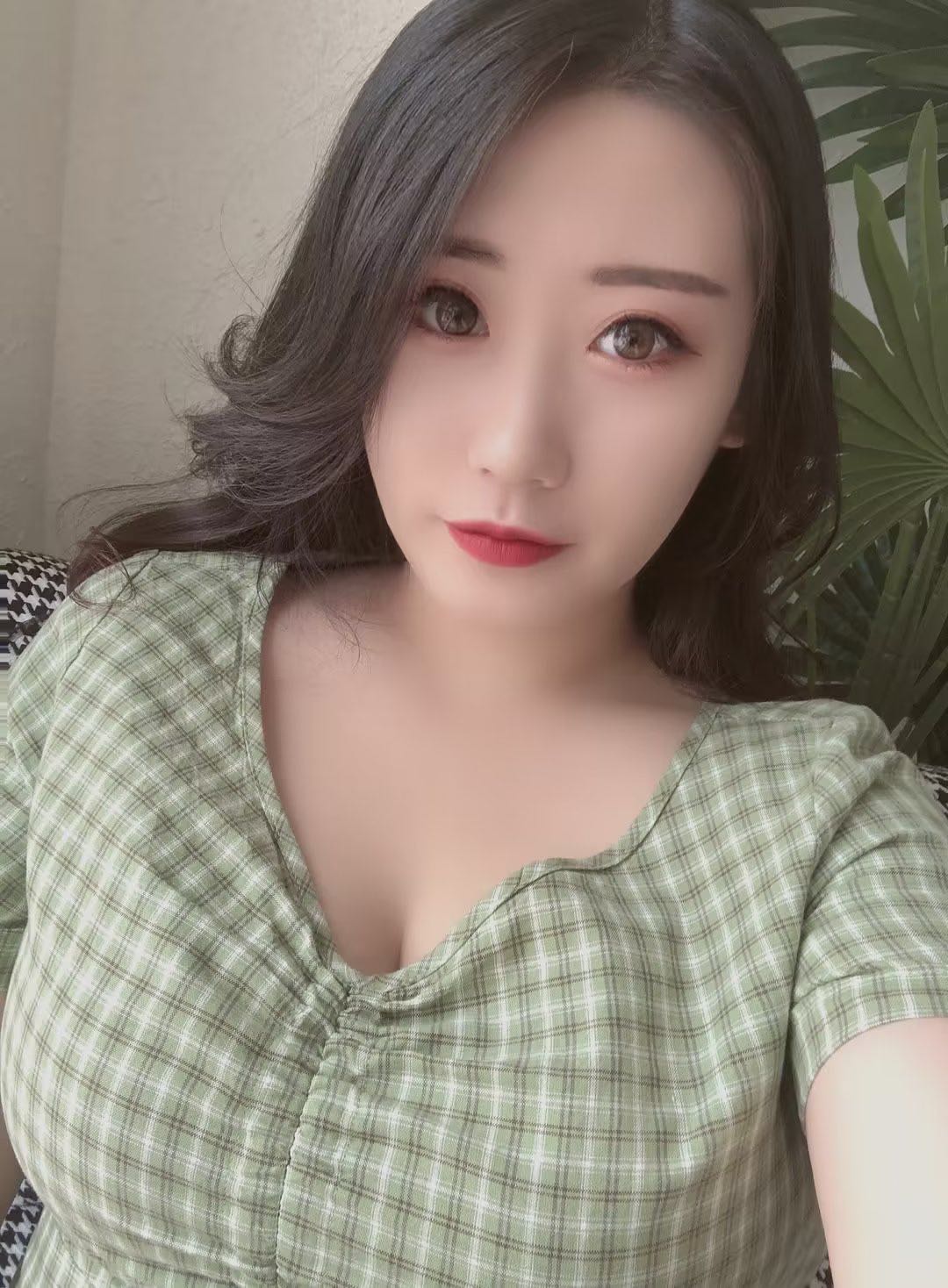 年轻大熊美女 性价比还可以