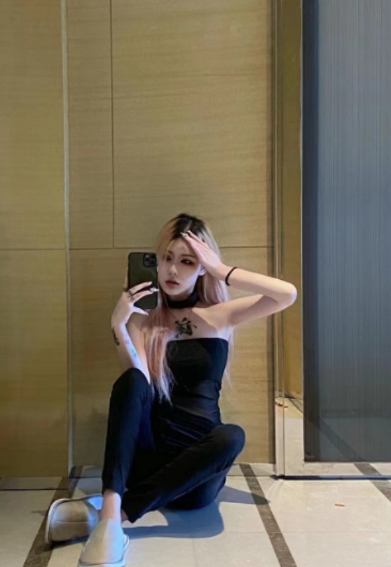 上城区的白虎公主水多会喷潮