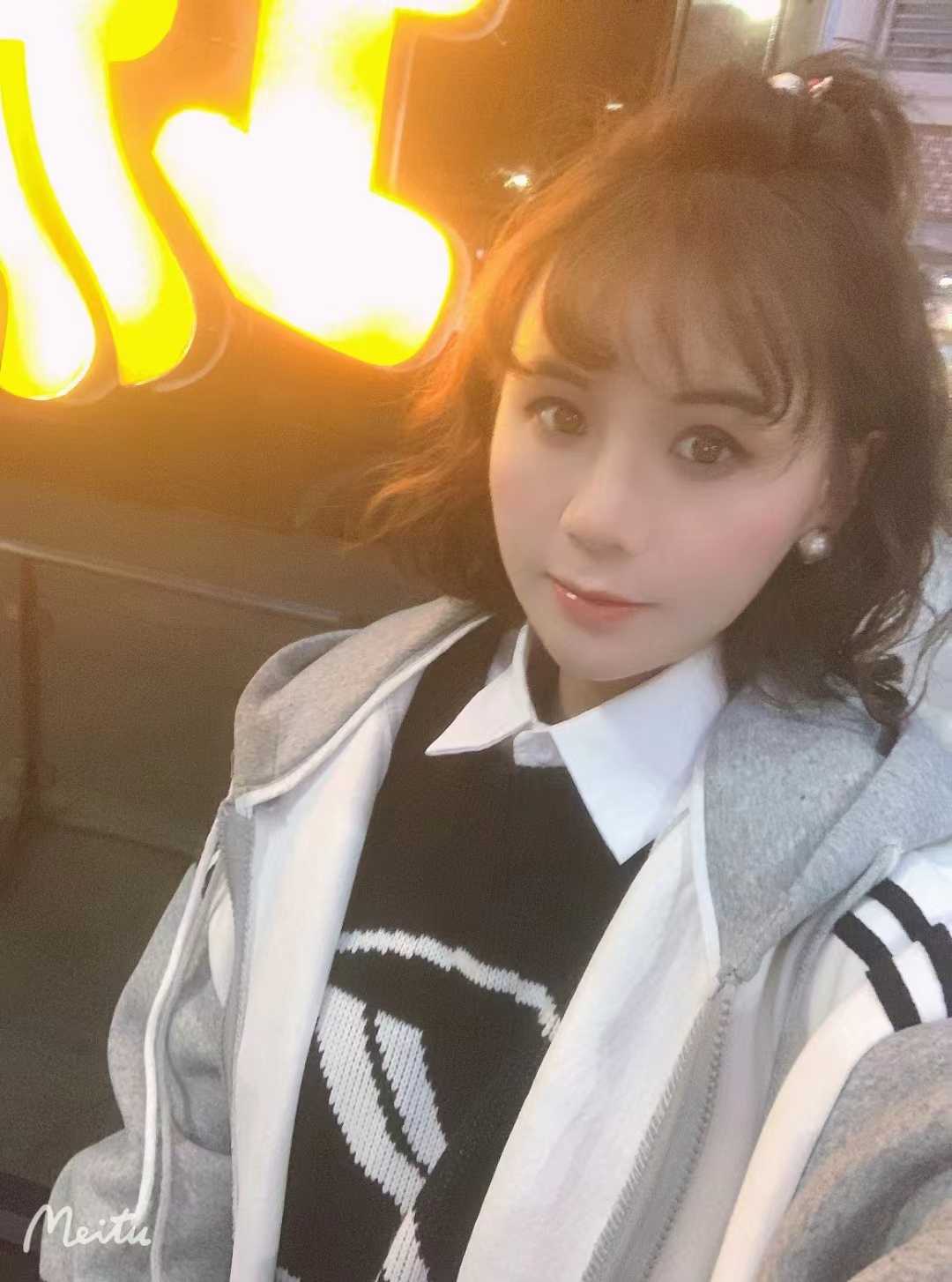 玩得挺情趣，爽的很舒服