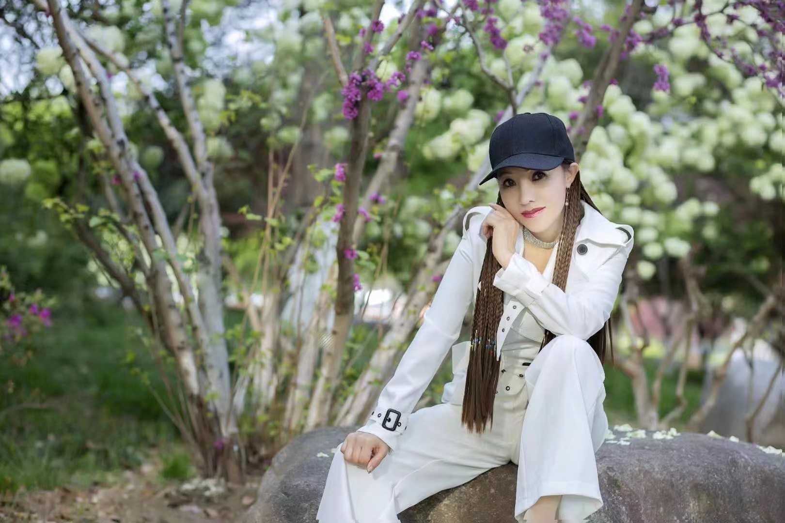 kh很细致，身材苗条