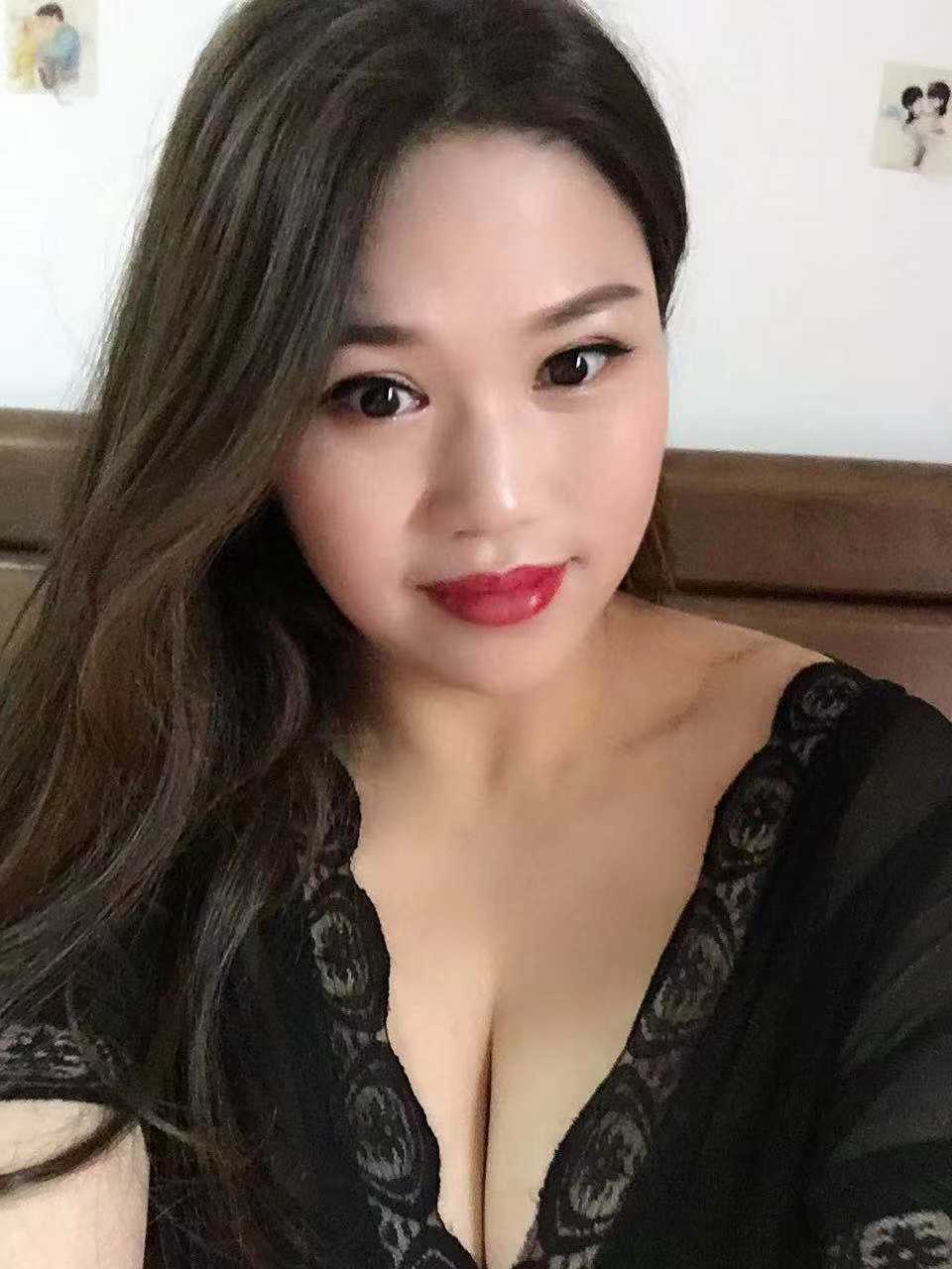 南昌大奶少妇。