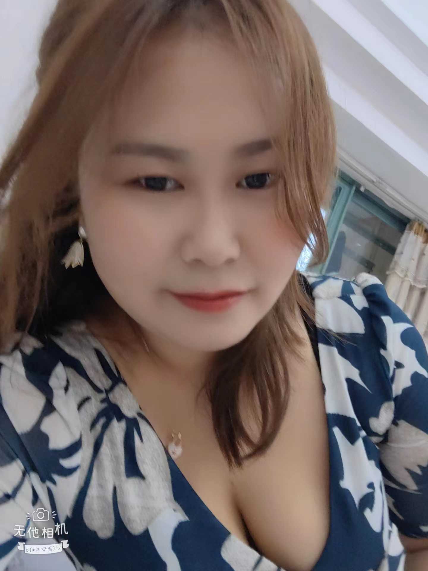 奶子丰满服务好