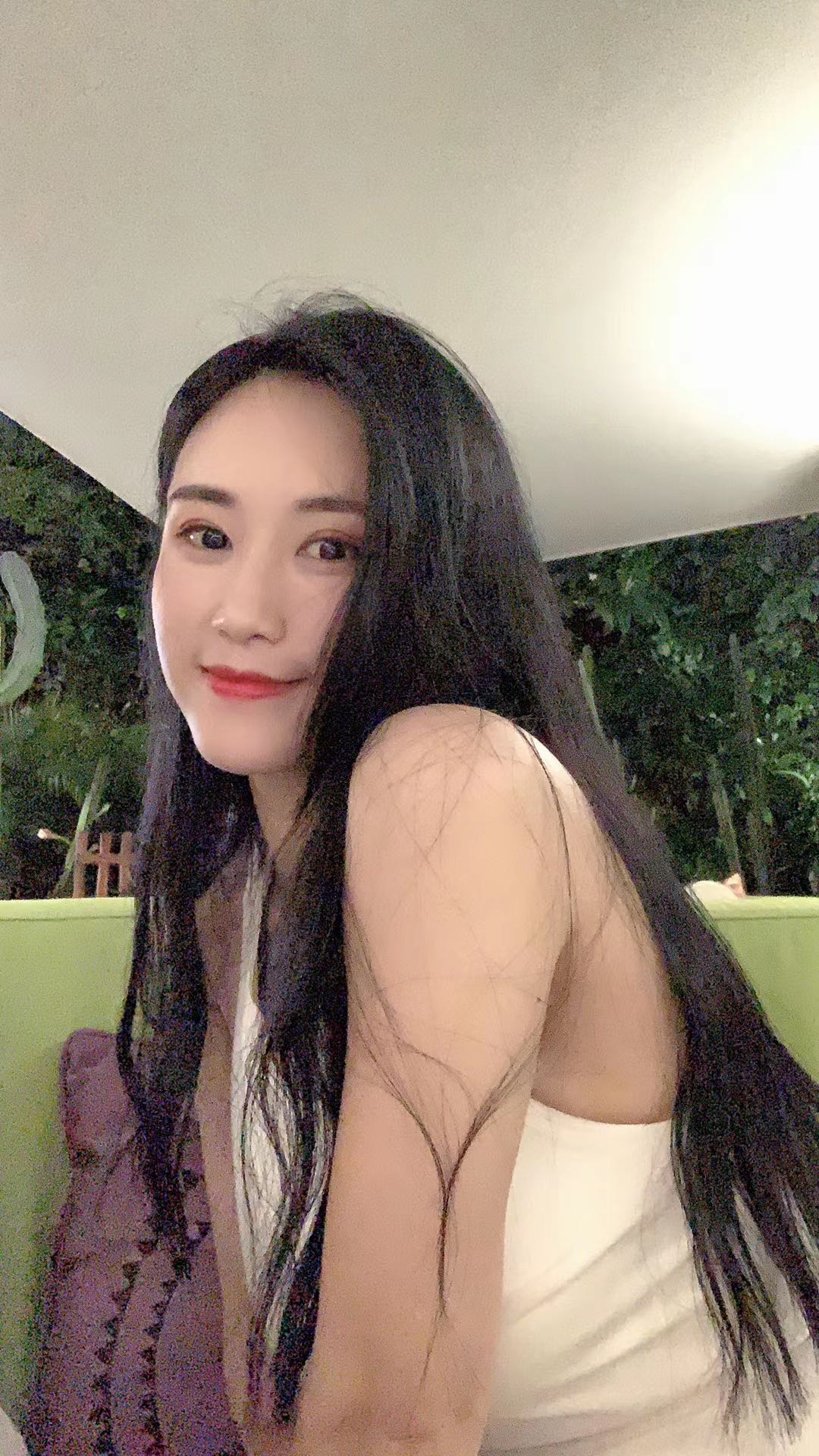 龙岗颜值服务型美女