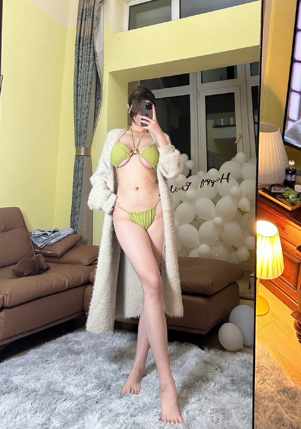 拱墅区胸挺腿长de 妹子