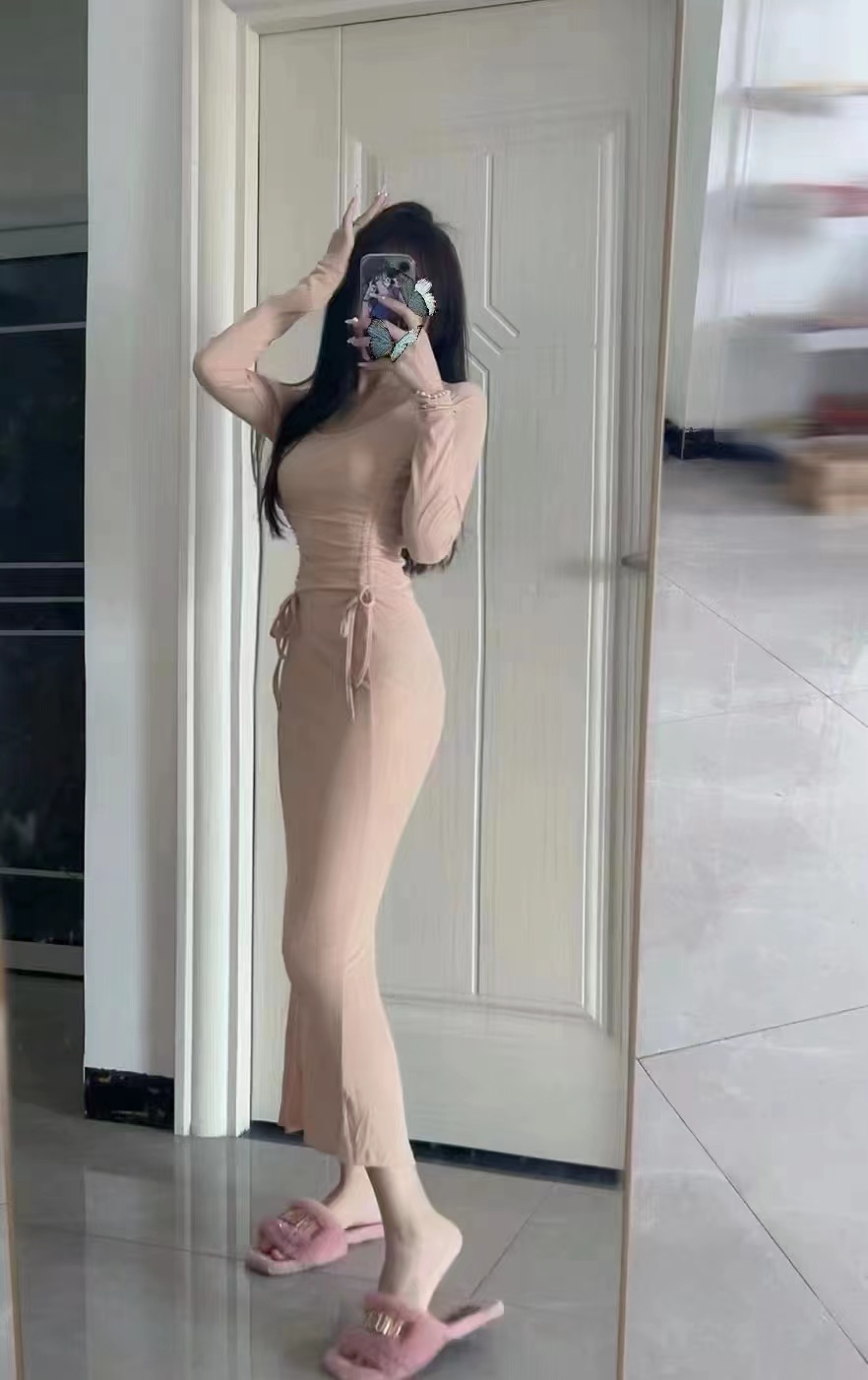 后入这妞啊啊的浪叫了起来