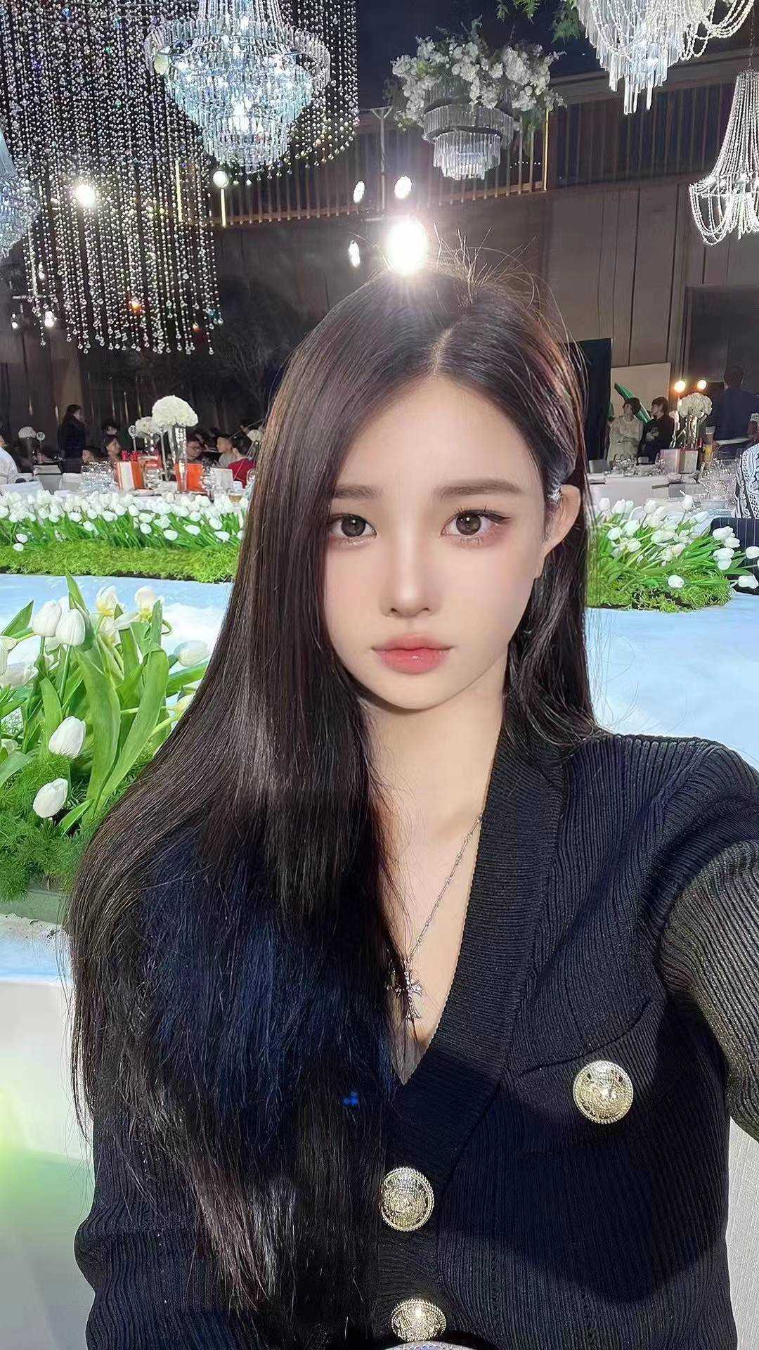 性格比较直爽，不是那种高冷