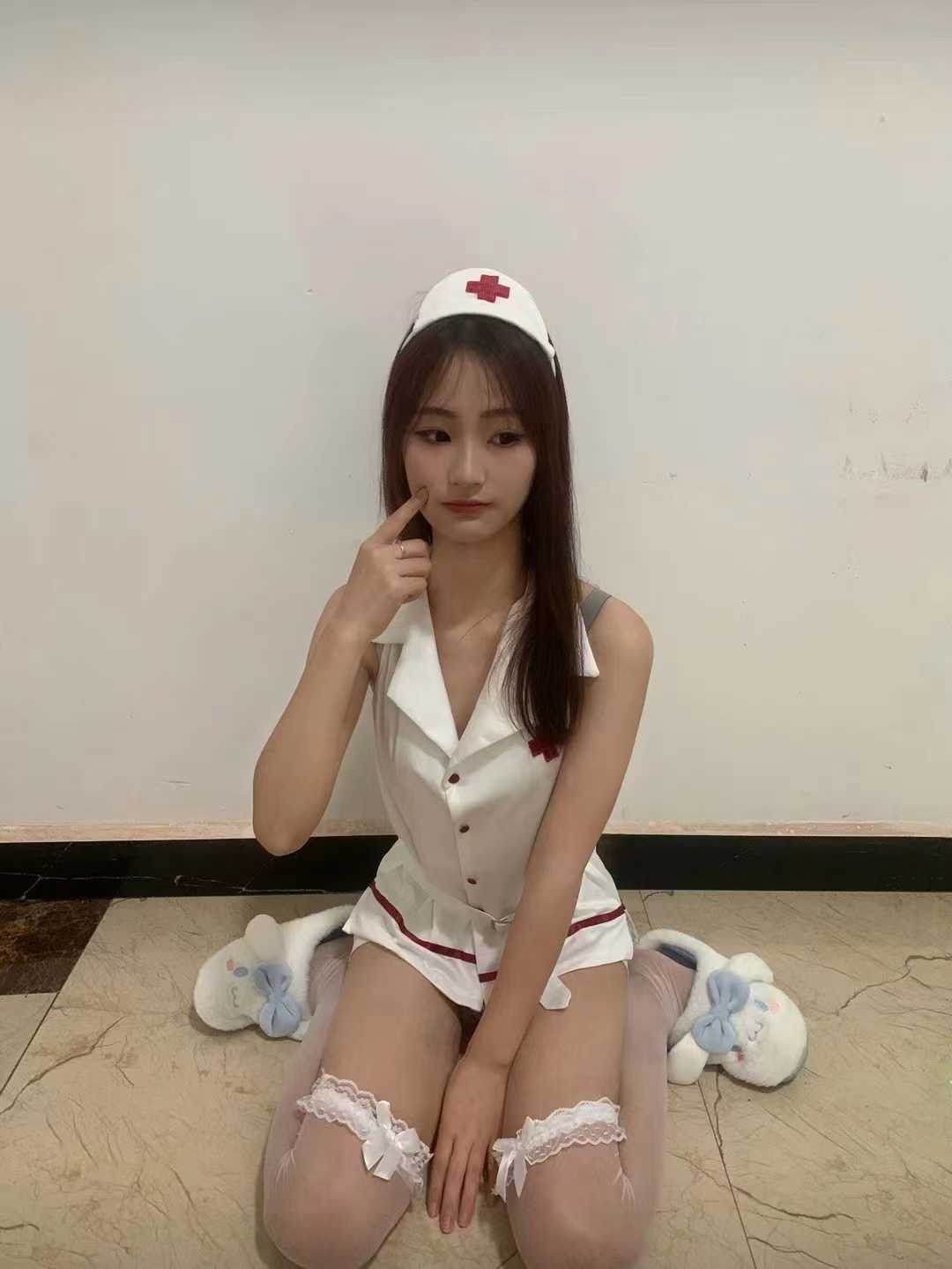 制服诱惑 性感护士装