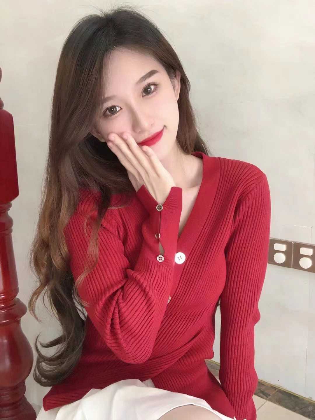 乖巧懂事，各种姿势配合