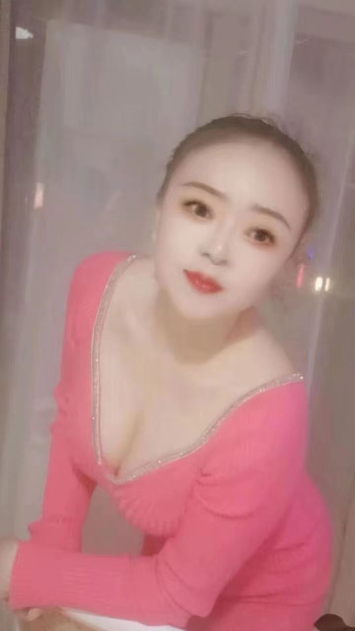服务型美女 身材很棒