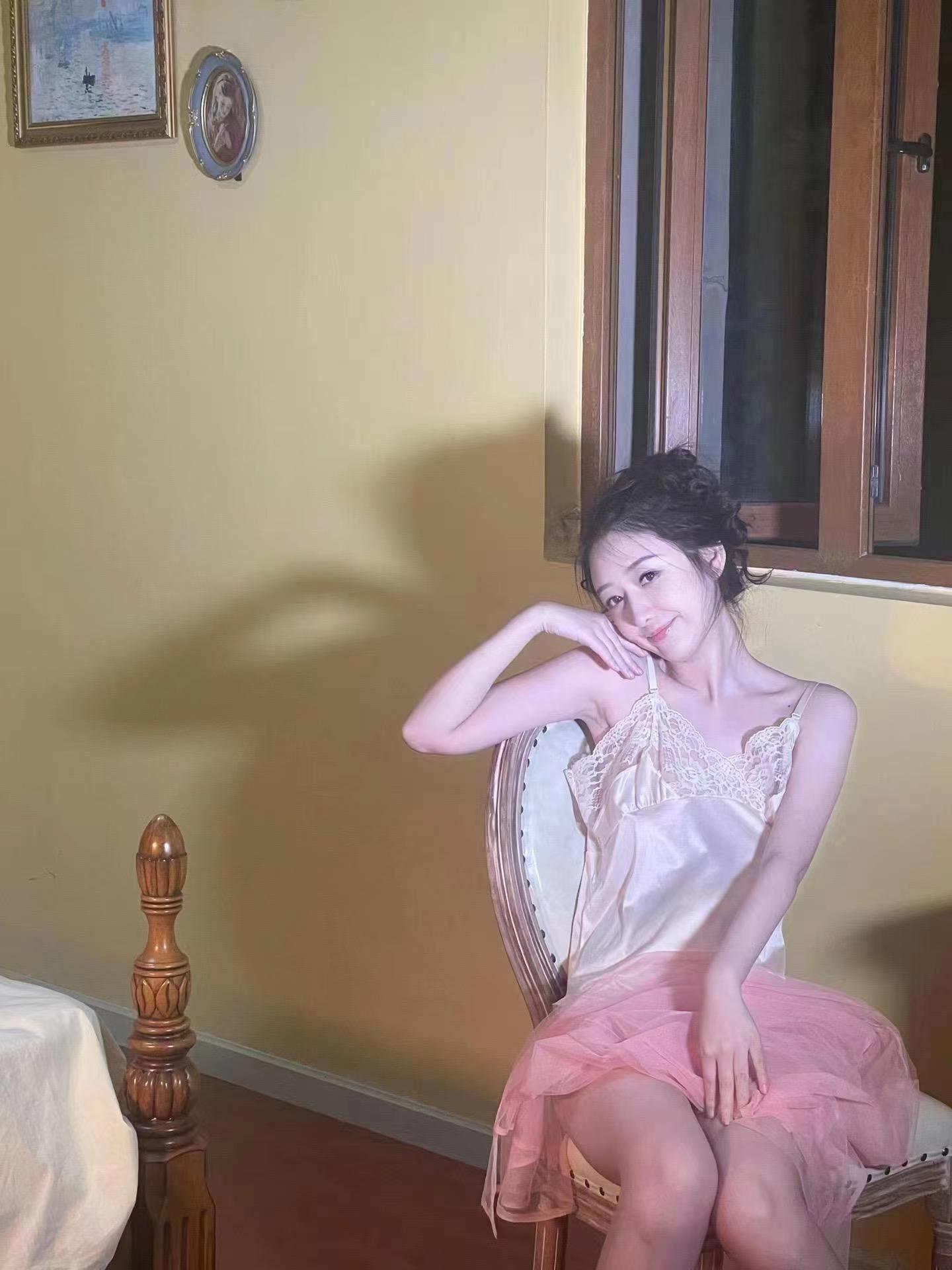 温柔多姿的娜娜