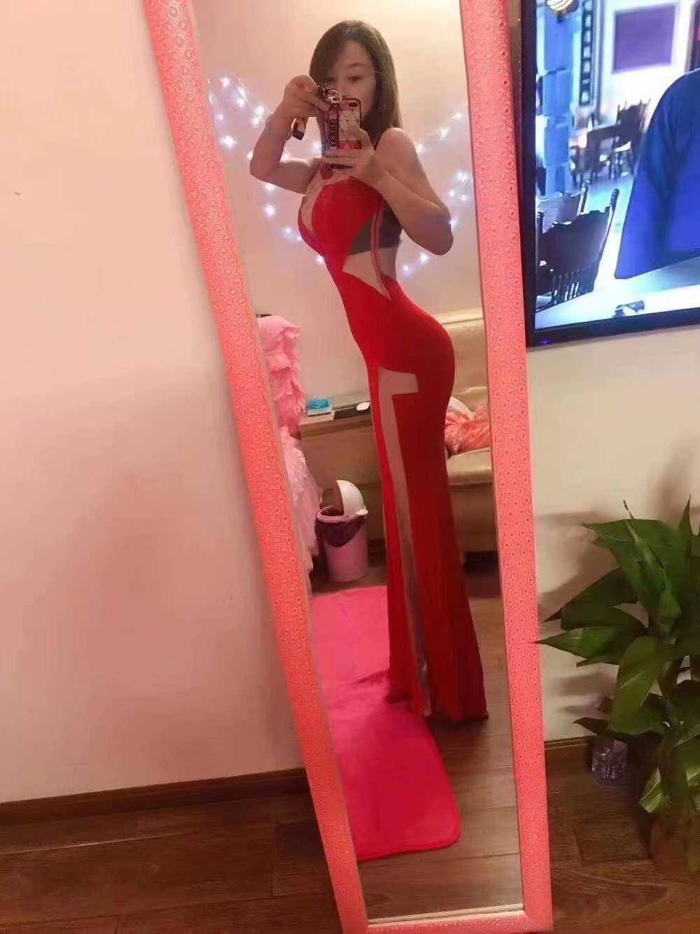 娇喘声很棒，特别投入