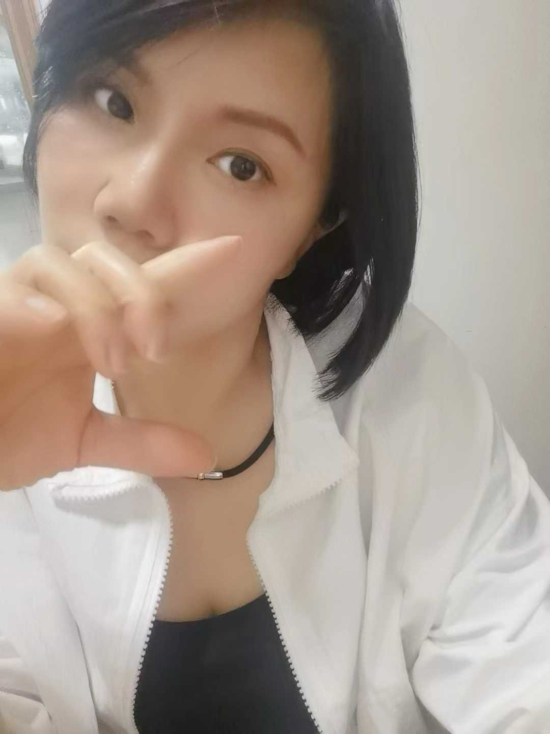 做~ai认真，服务也很到位