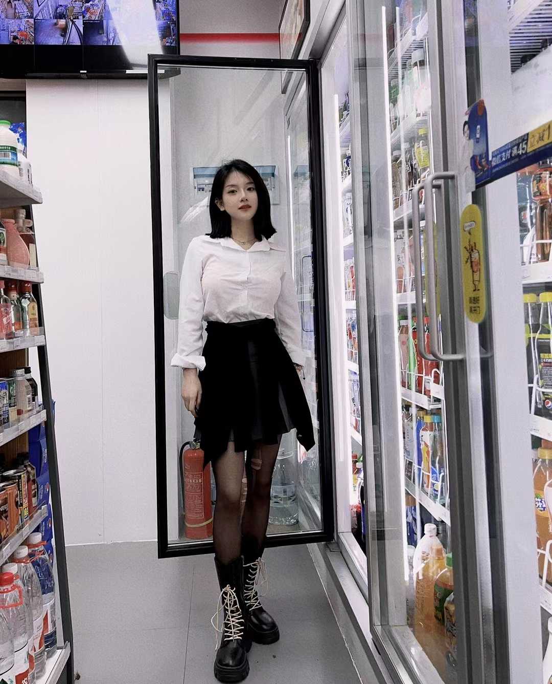 清纯妹子 小贵但不会后悔