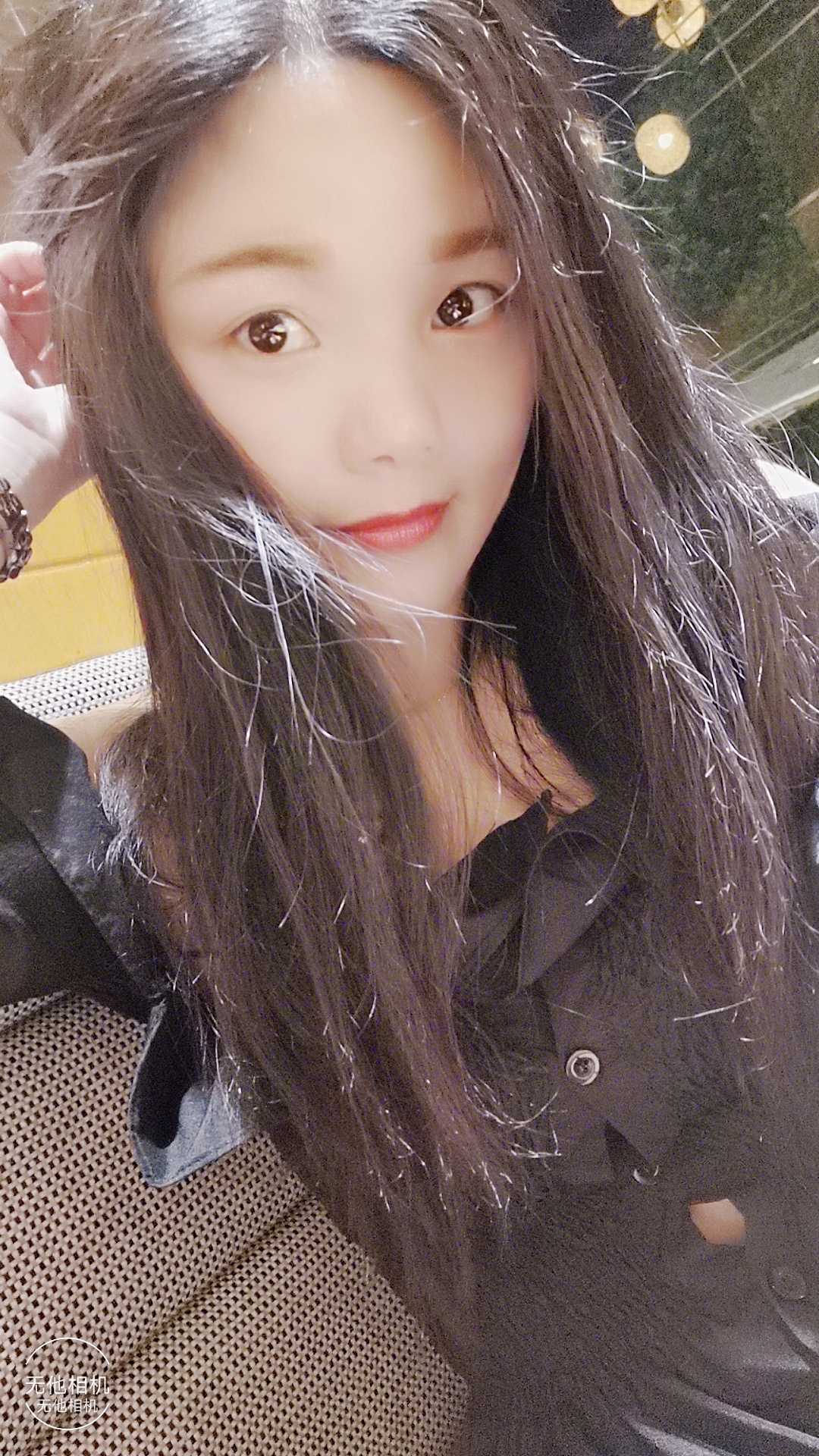 做护肤品的兼职小妹