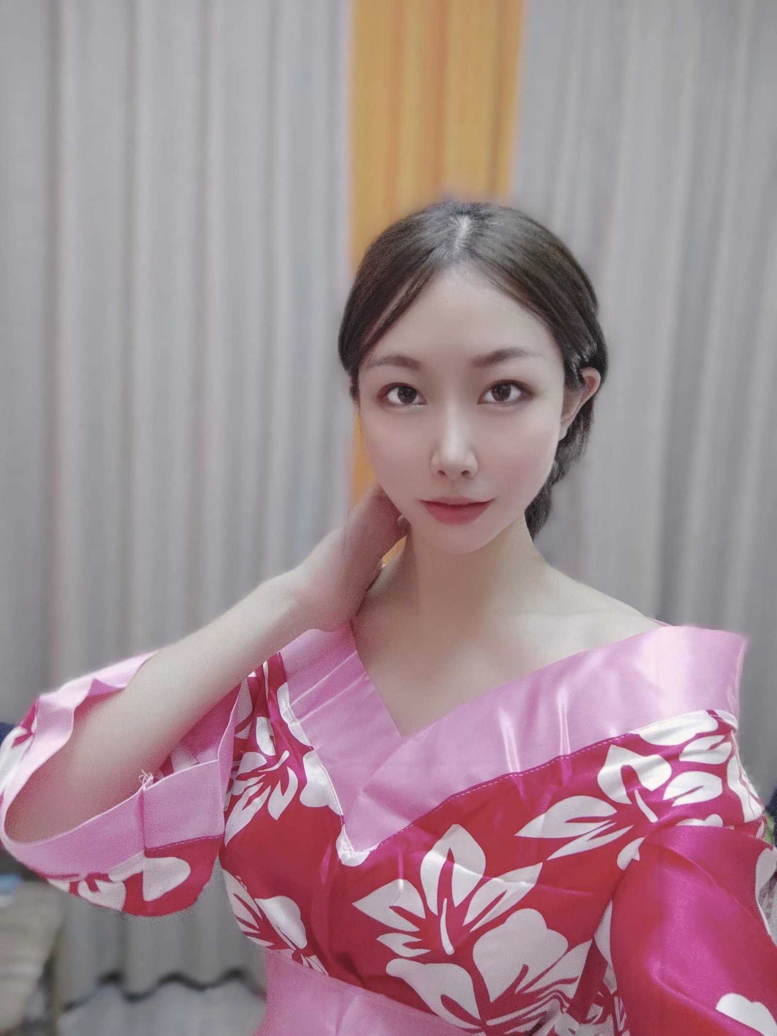 性感辣妹让我欲罢不能