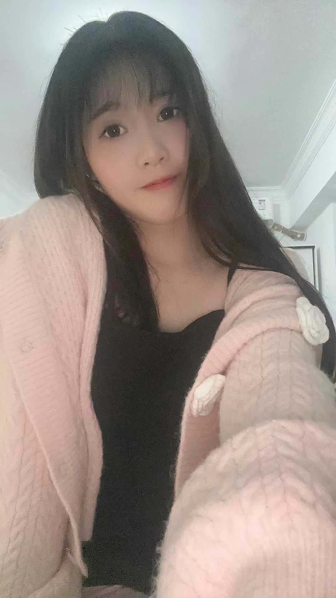 徐汇b紧粉嫩的漂亮妹子