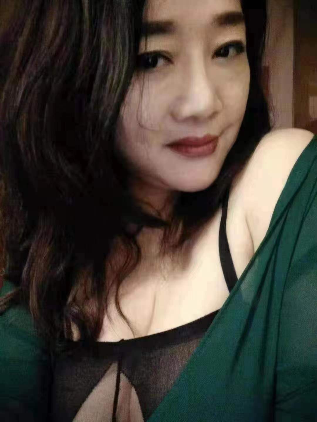 服务态度非常好，抱着后入