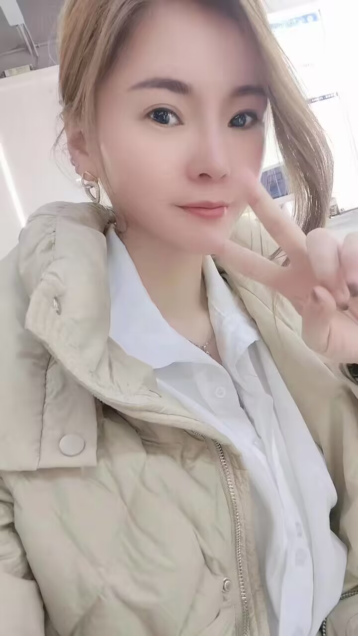 风情万种的小少妇