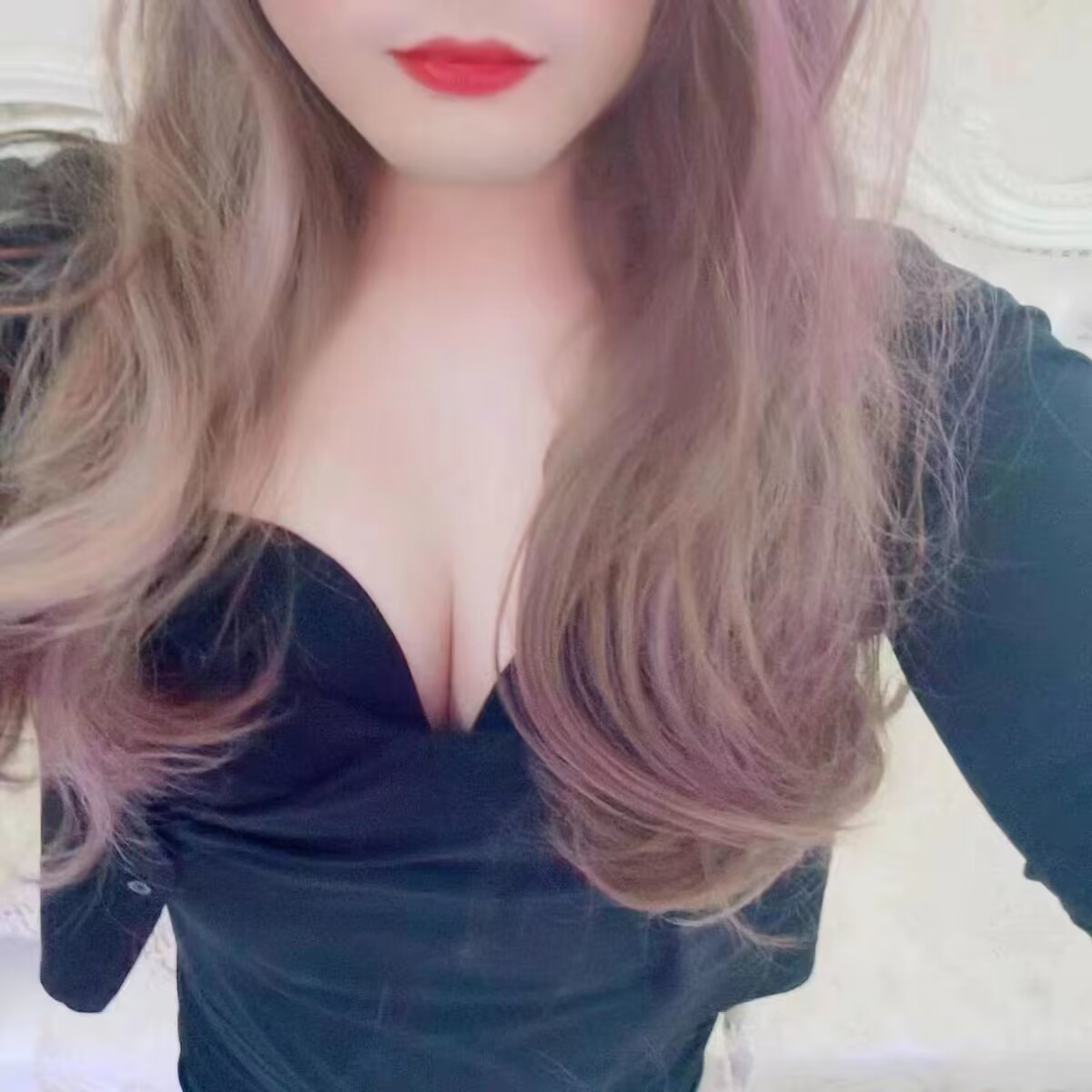 技术好不催人，胸器大皮肤白