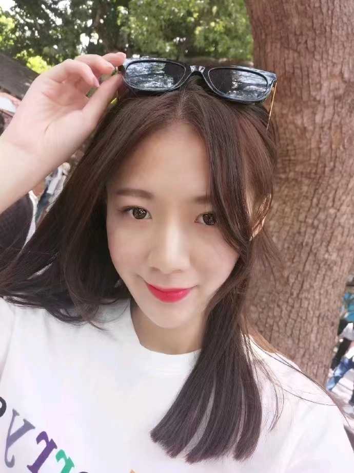 妹子的kh不错，很会口很会吸