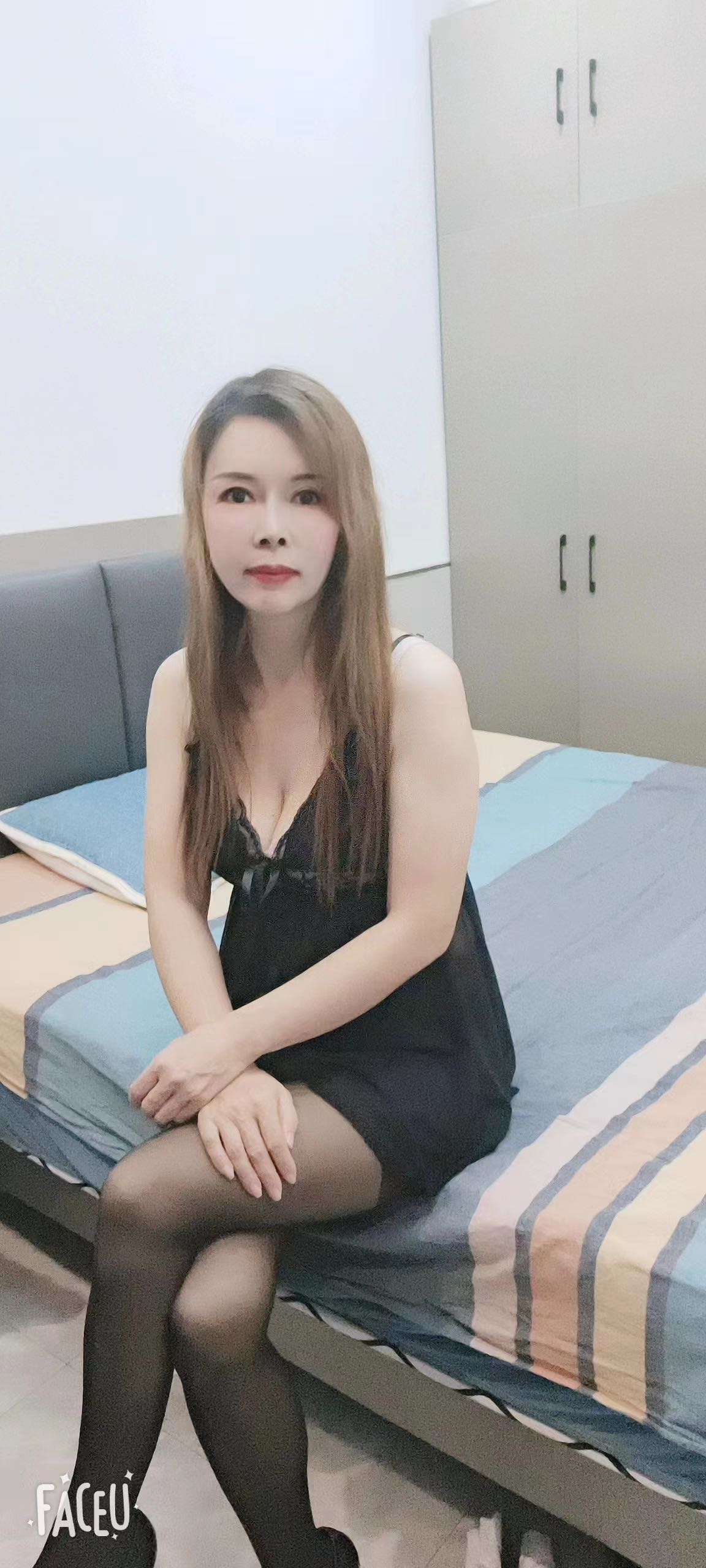 成熟风韵犹存的少妇值得试试