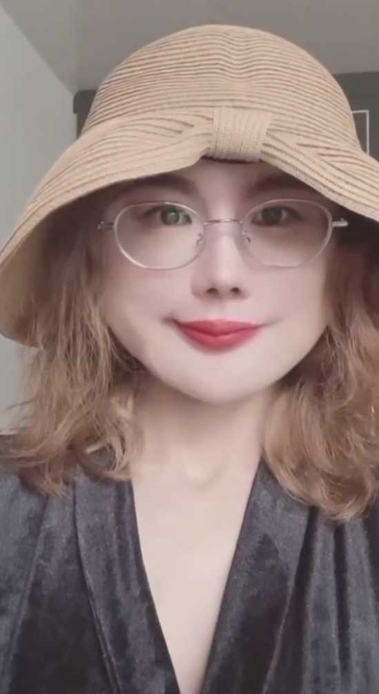 娇小型配合少妇