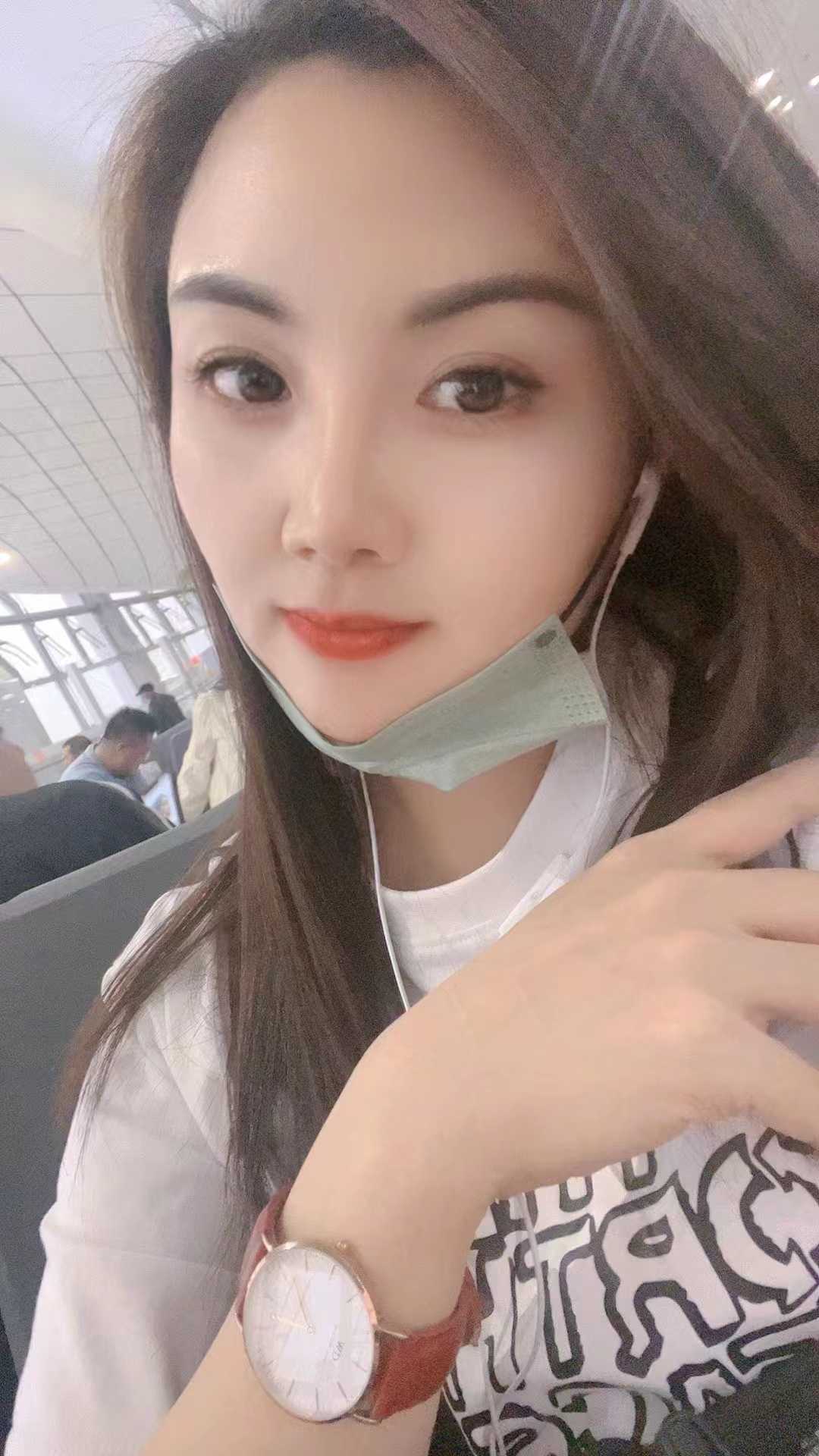 技术一流，粉嫩紧致的漂亮妹子