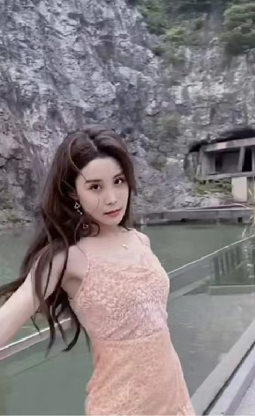 皮肤白皙，技术好