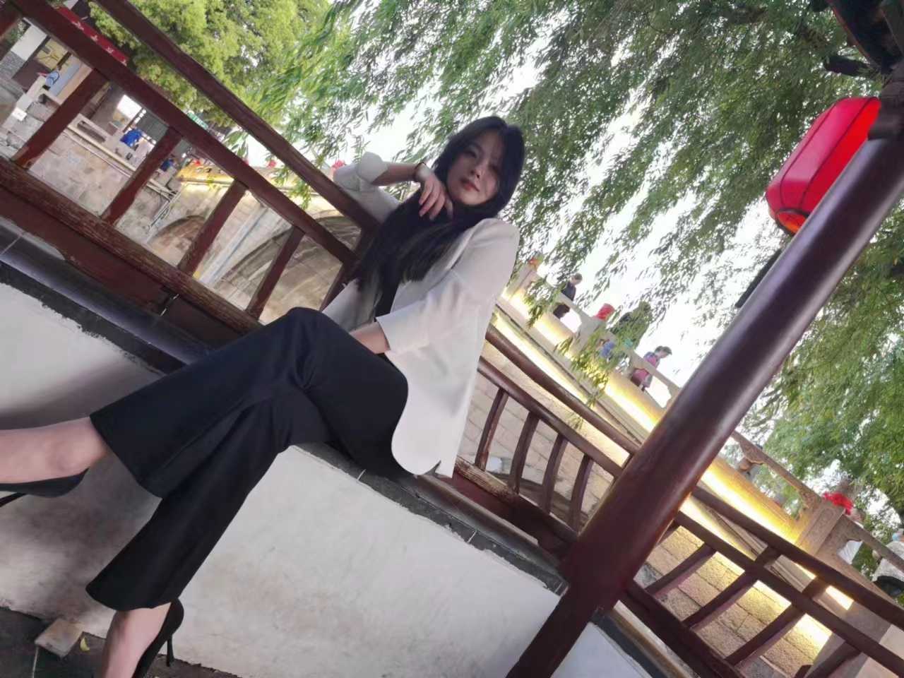 性感身材丰满的姐姐