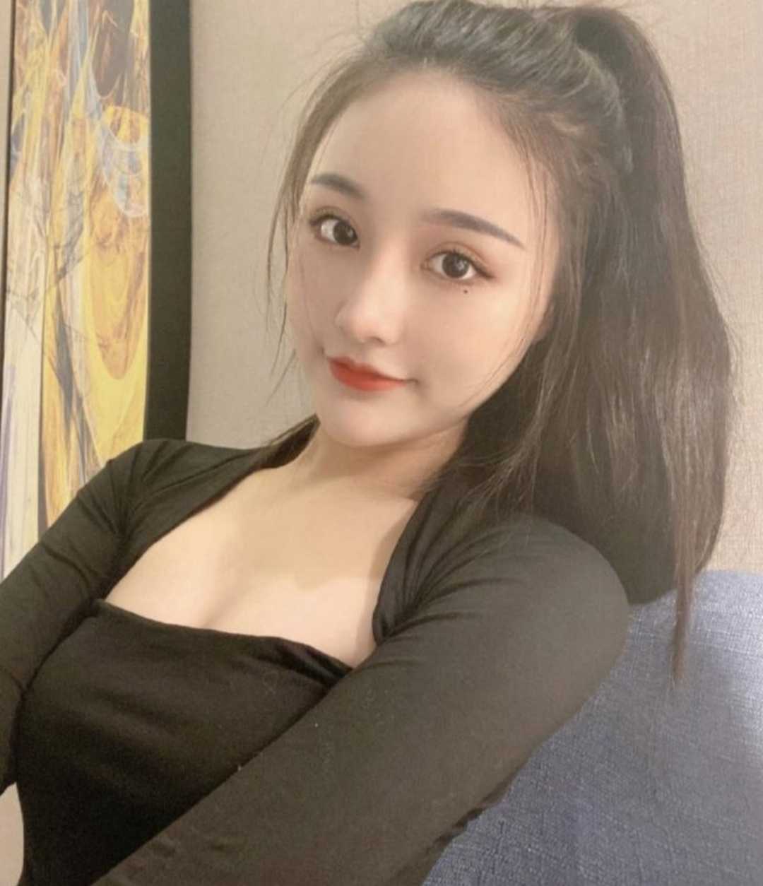 年轻，可爱，妹子