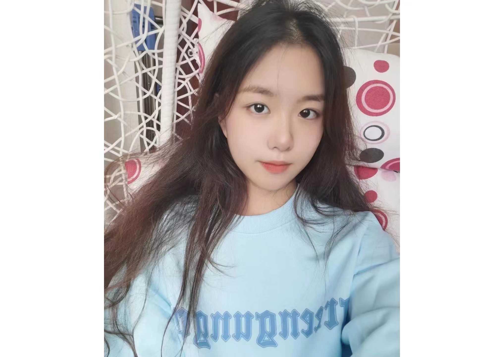 服务好，人美胸大