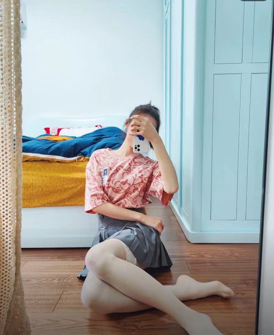 个人小姐姐，自己的公寓！