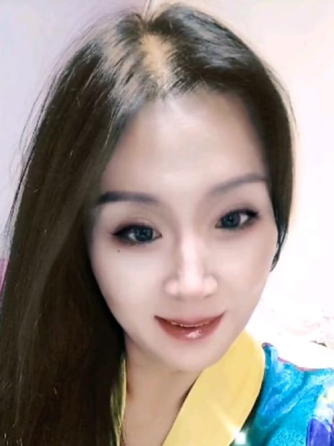 三山街少妇芳姐