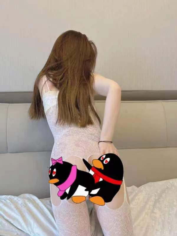 过程中很用心很投入叫的很sao气