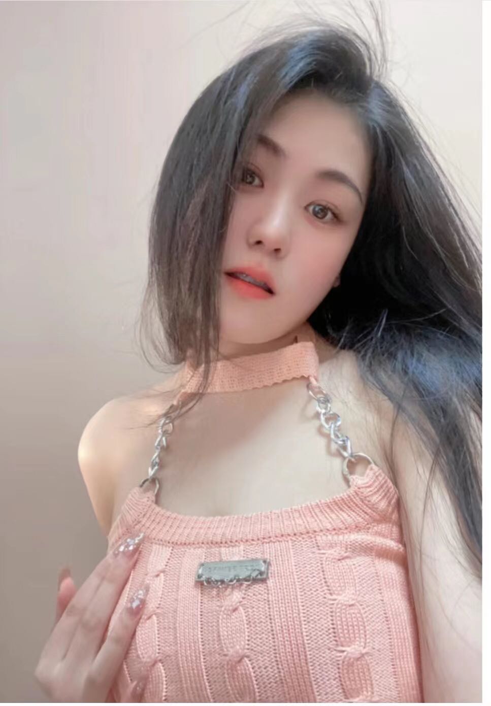 漂亮大方小姐姐值得拥有