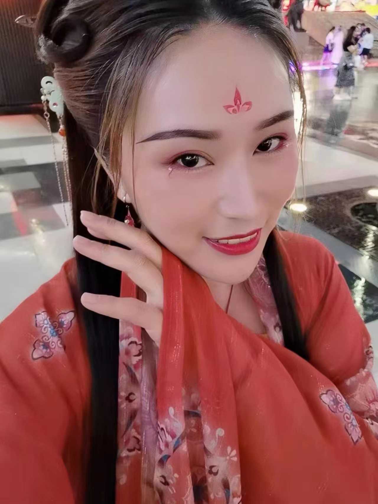 温柔诱惑，姿势随意