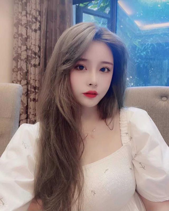 温柔女友系妹子