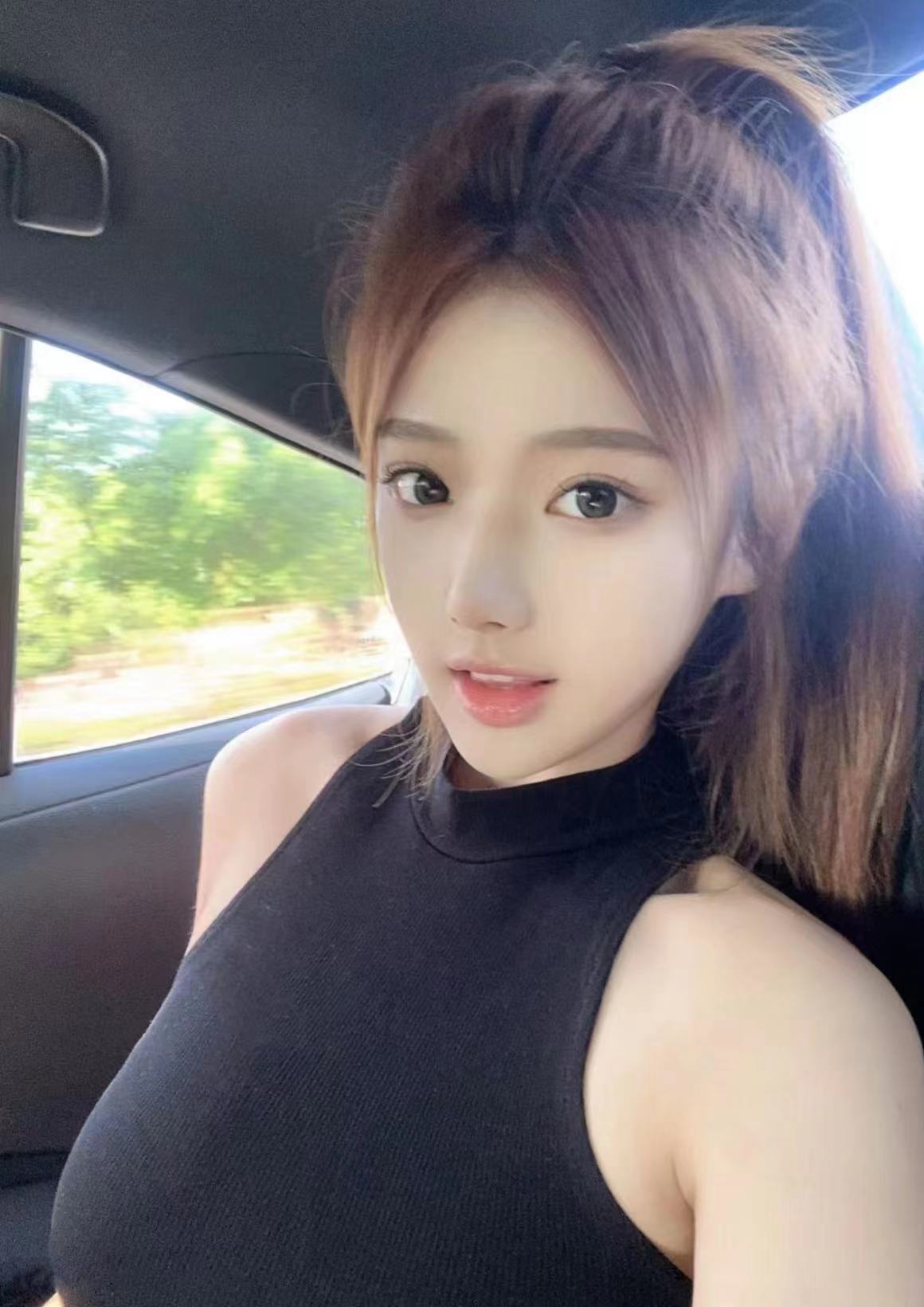 看着很清纯，但是很Sao