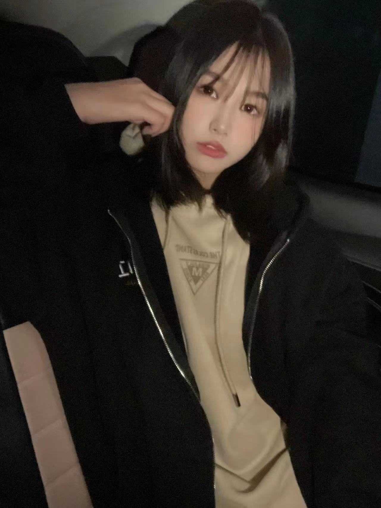 颜值很高，全程服务很主动很满意