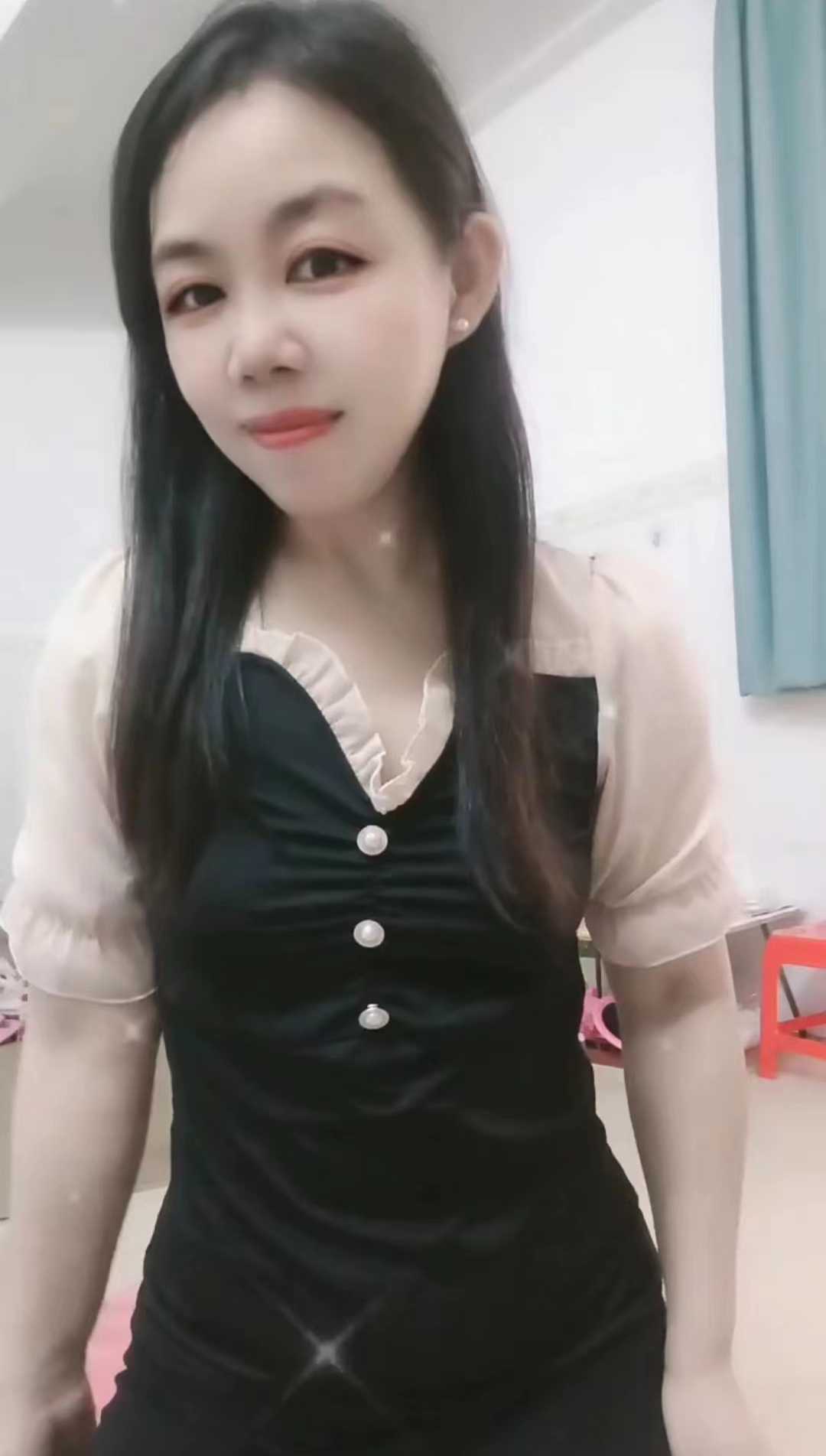 活儿轻重有度，姿势后面很配合