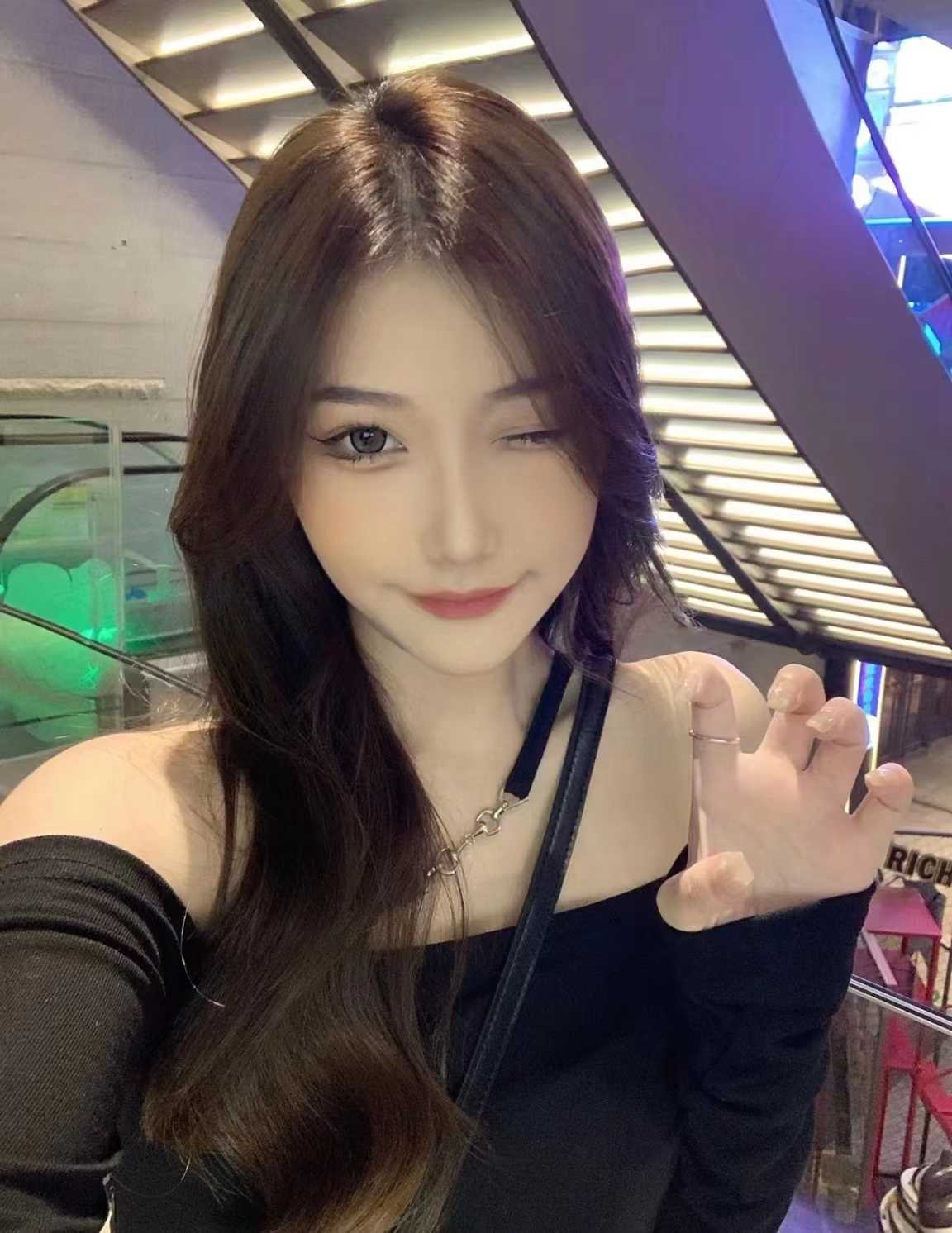 床上给力，颜值给力，身材给力的美女