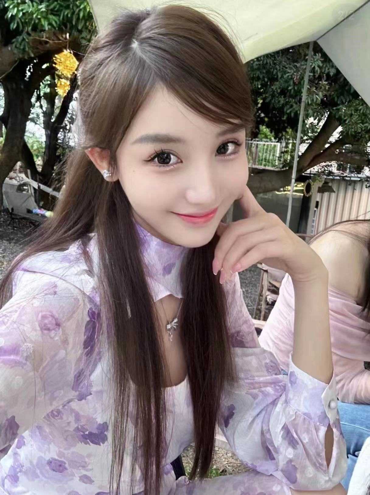 兼职妹子，颜值高，水多活好