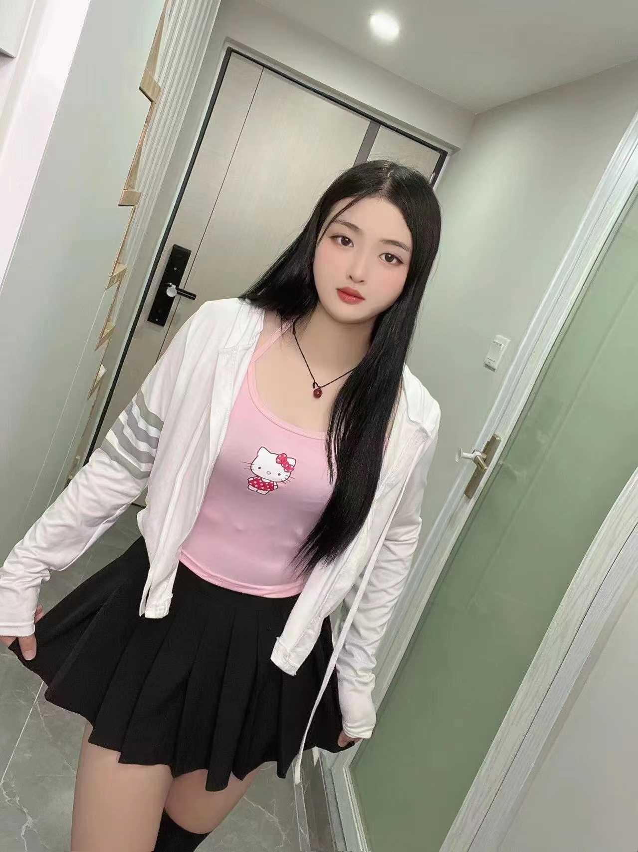 05的嫩妹子兼职