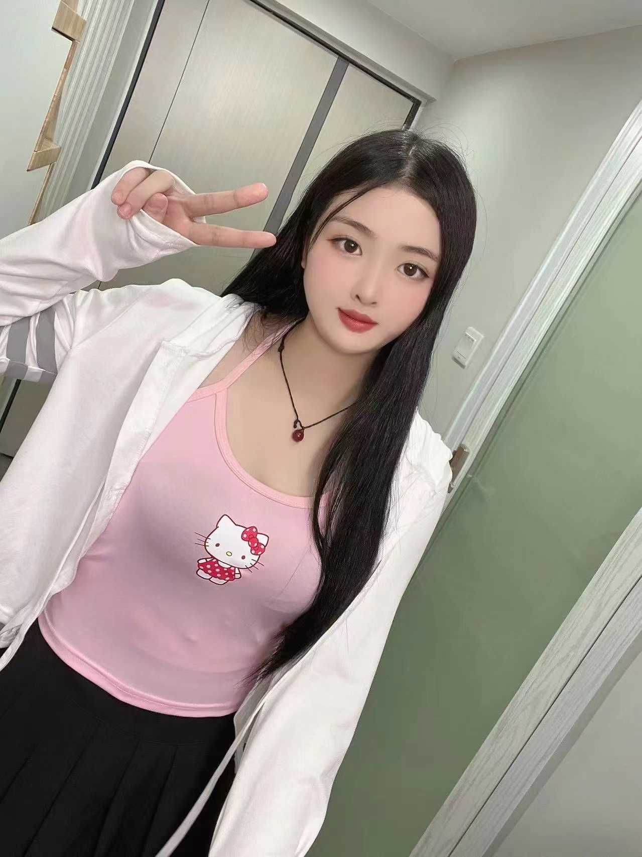 05的嫩妹子兼职