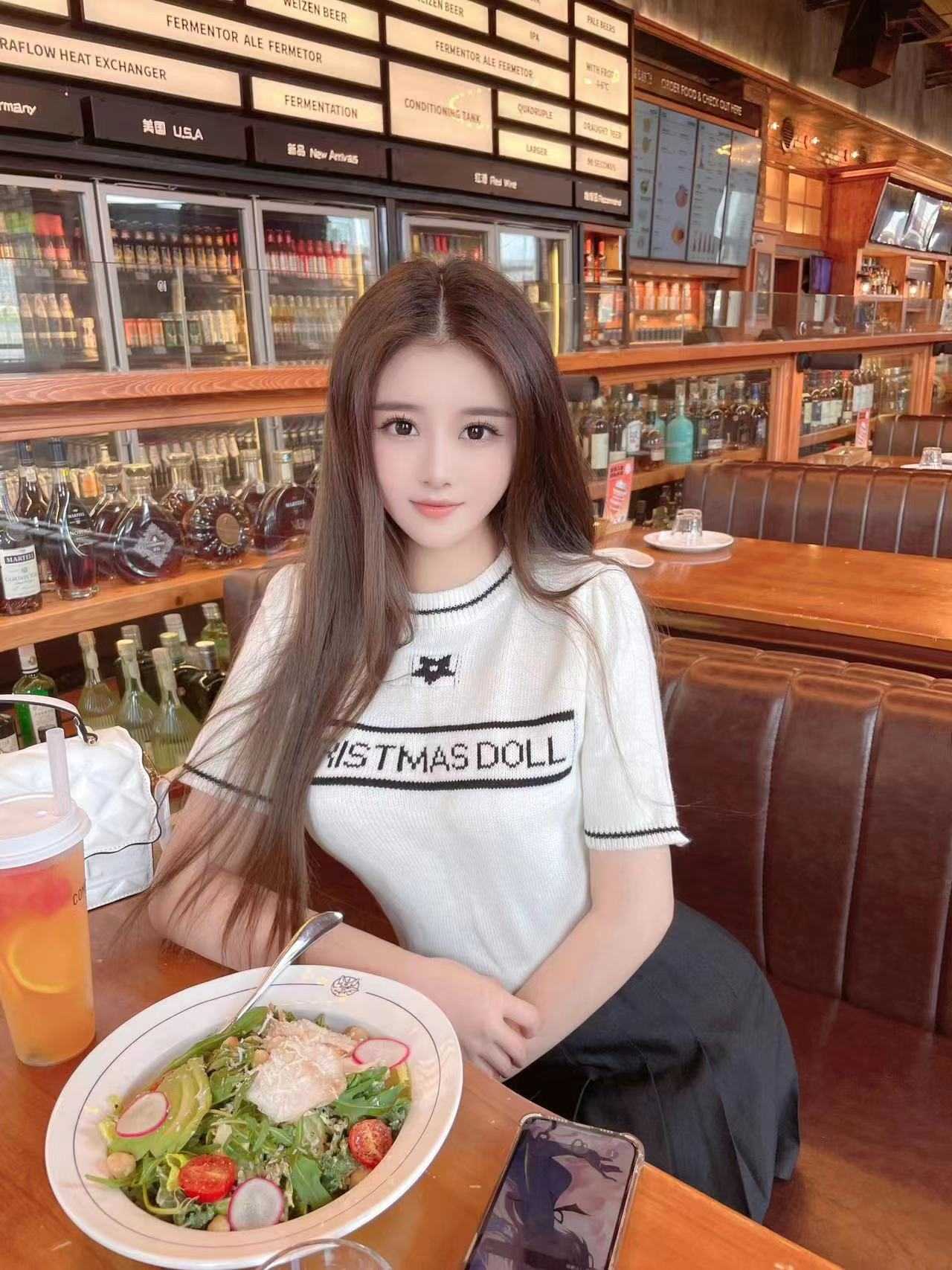 叫的很大声，满足