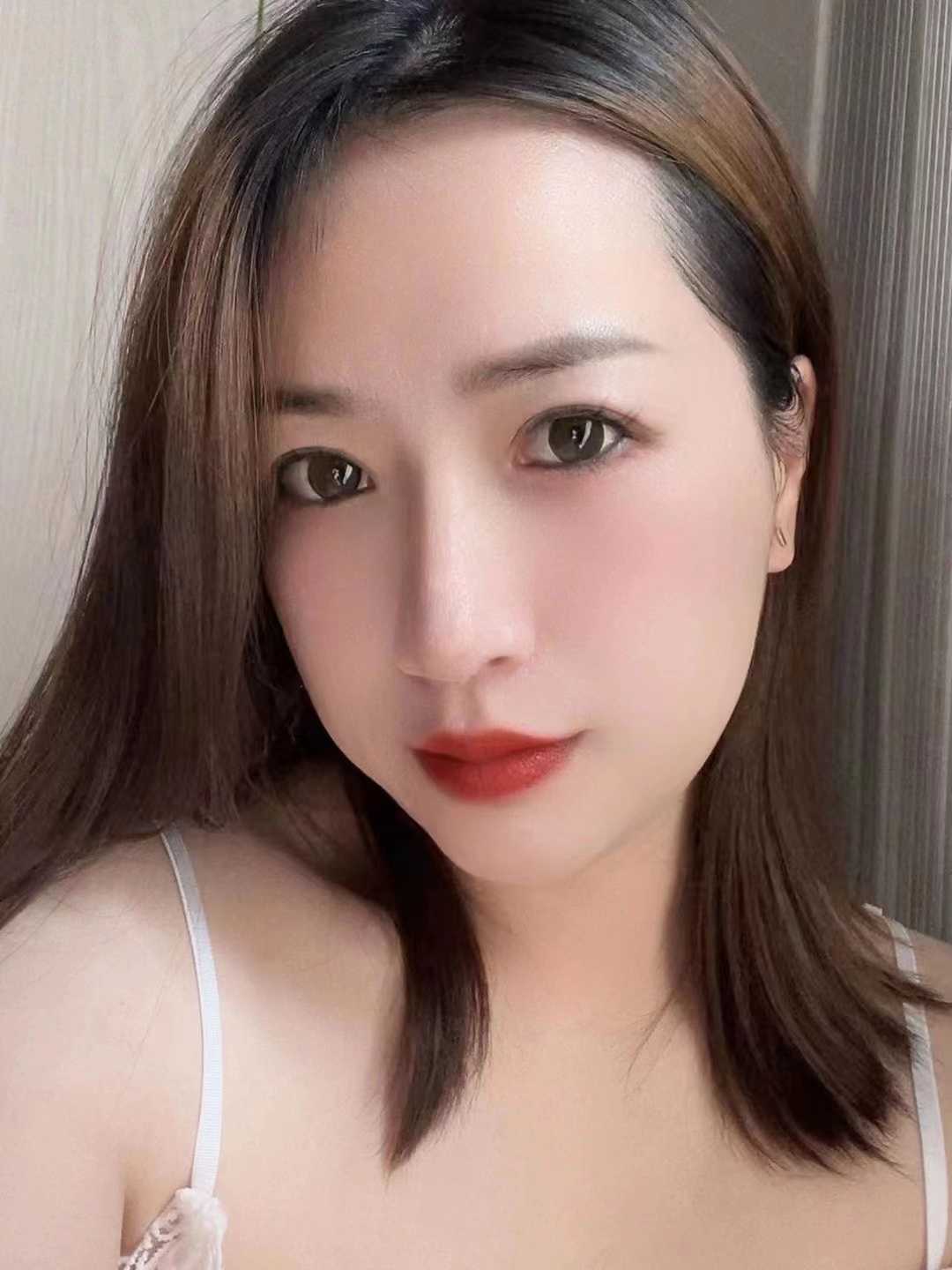 性感大胸美女，kh时感觉很舒服