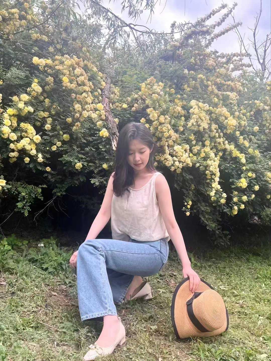 妹妹乖巧懂事，各种姿势随便