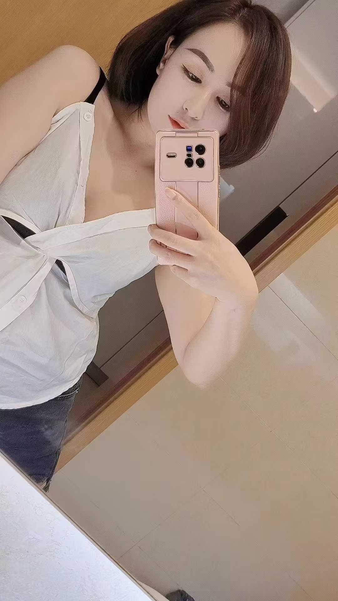 滨海漂亮兼职妹子