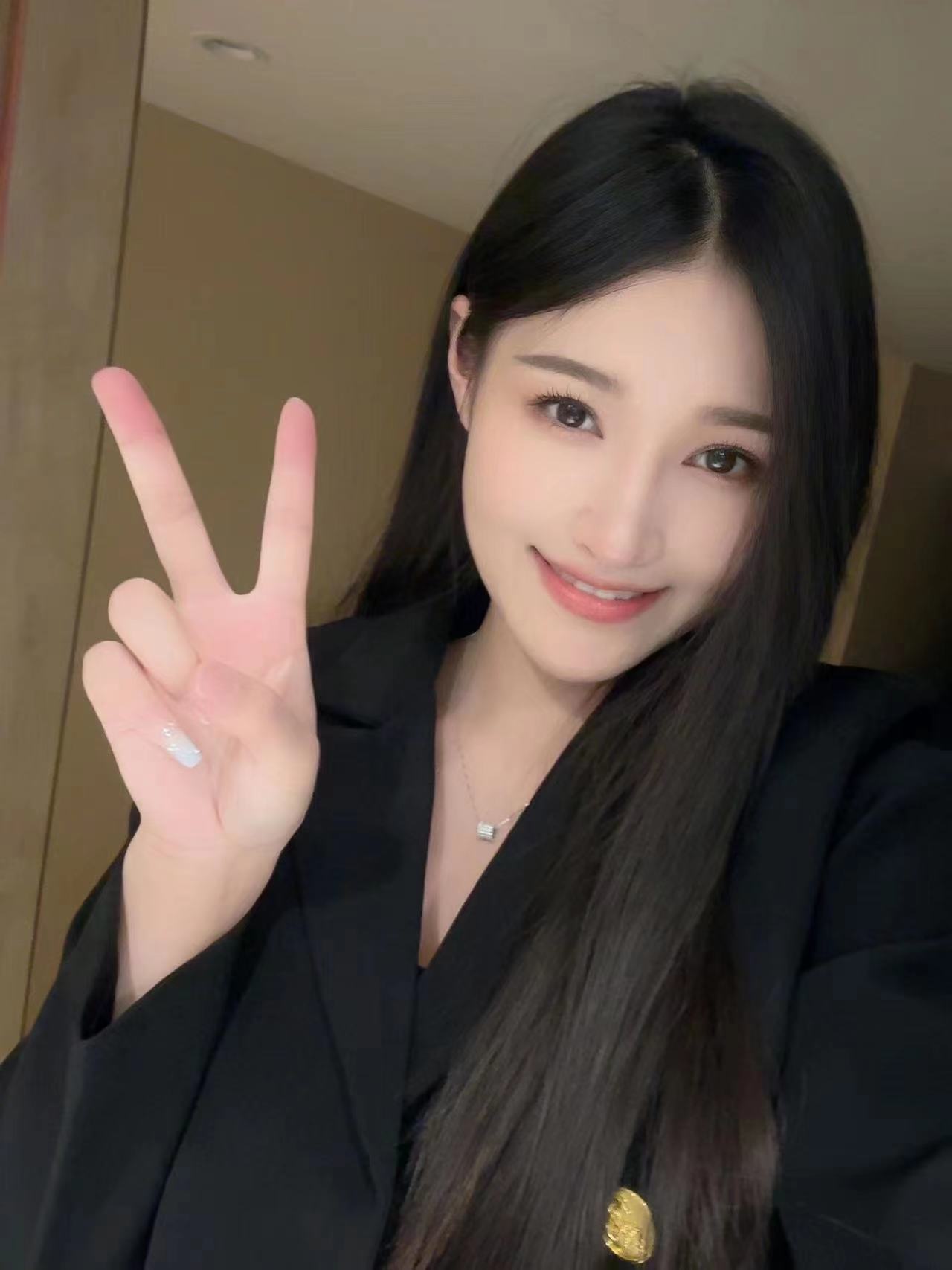 身材性感火辣的御姐范