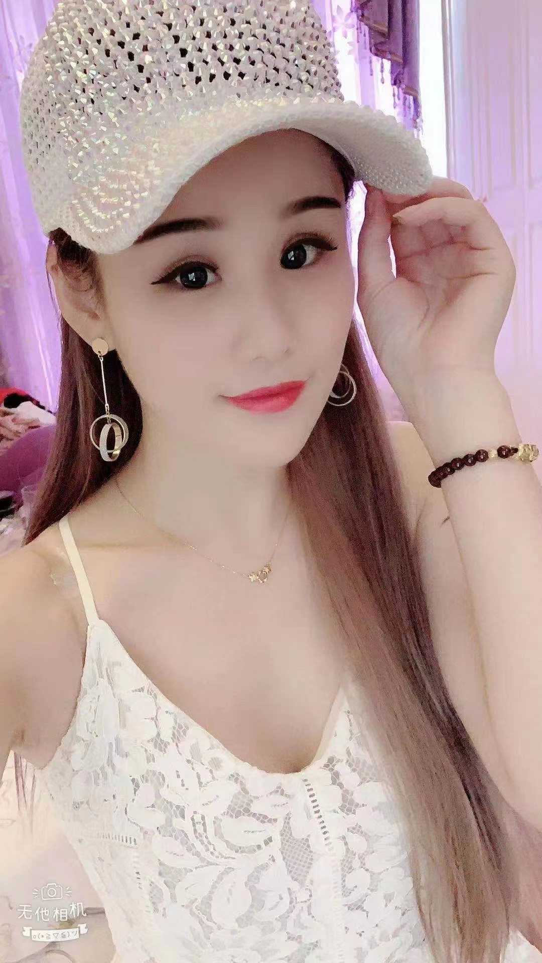 小家碧玉，进去了就sao 穴紧水多